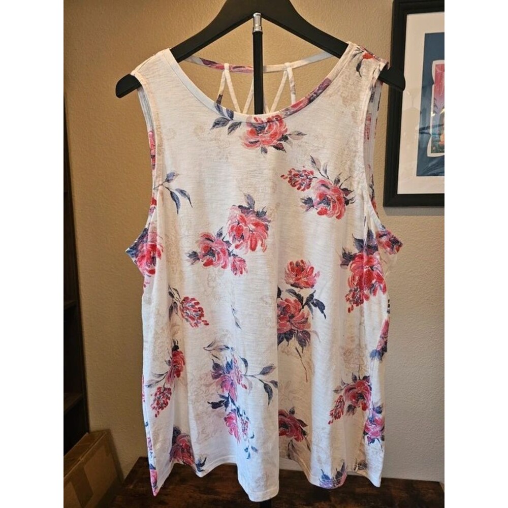 Maurices Women’s Floral Sleeveless Tank Top- Tag Removed